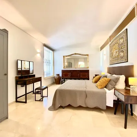 Luxury Panoramic Views In Nueva Andalucia
