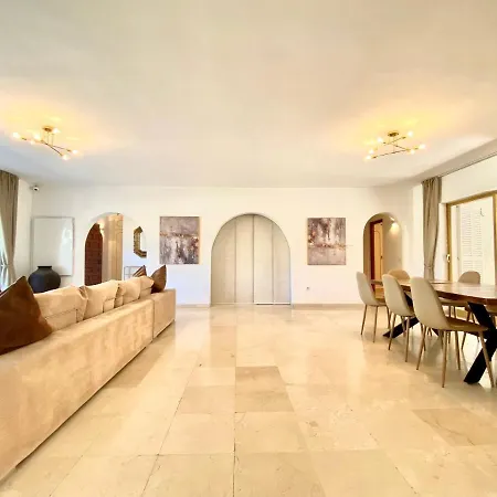 Luxury Panoramic Views In Nueva Andalucia *