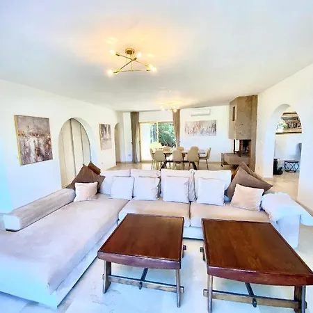 Apartment Luxury Panoramic Views In Nueva Andalucia Marbella